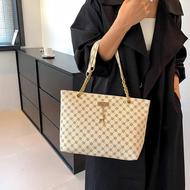 S42f0bd411a634bc78ced43526e0a2e6d0