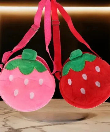 Pochette Enfant Peluche Fraise